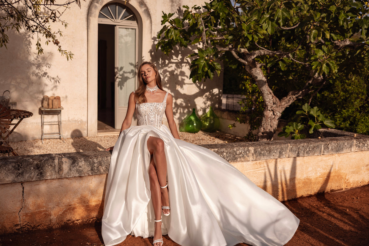 Aeternum Bridal gown from the Aurelia Collection