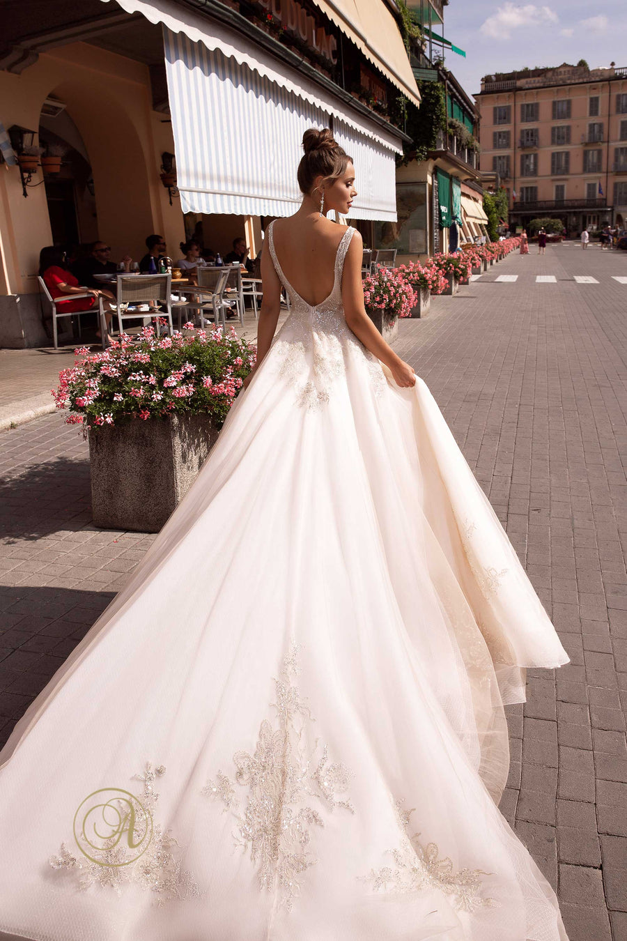 A-Line Wedding Dresses UK - Lace & Satin Aeternum Bridal A-Line Wedding Dresses UK - Lace & Satin Aeternum Bridal