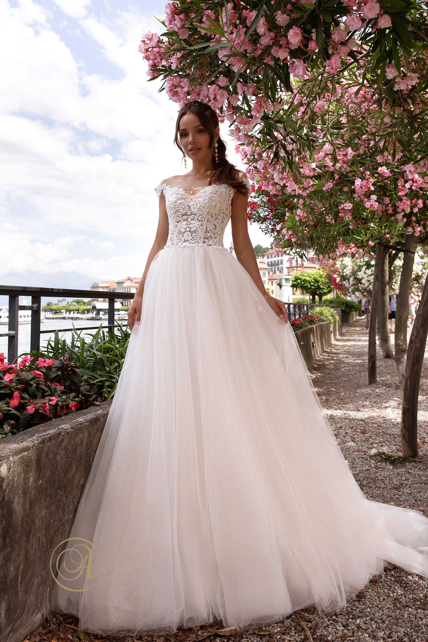 Elegance - 5033 - Aeternum Bridal